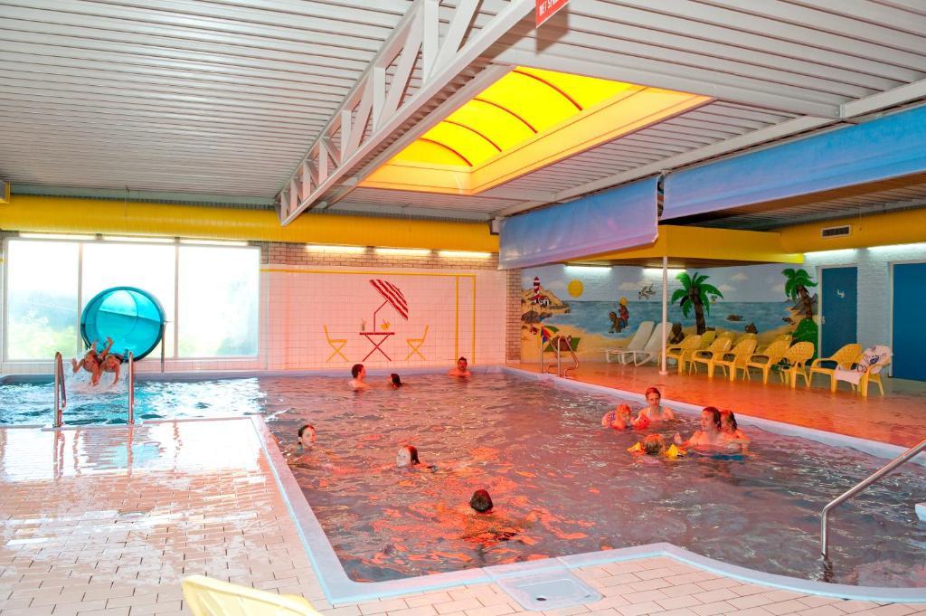 Camping Scheldeoord Baarland Esterno foto