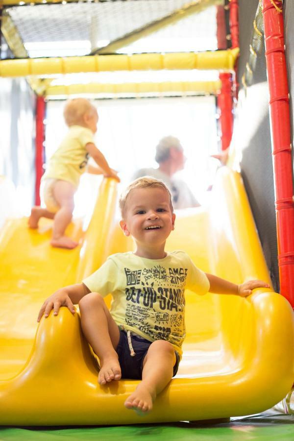 Camping Scheldeoord Baarland Esterno foto